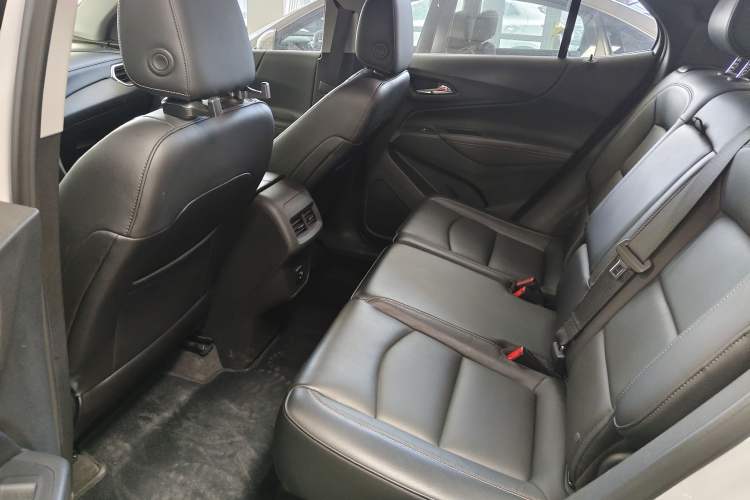 Used Chevrolet Equinox 2018 535T Automatic YuJie Edition Interior 2