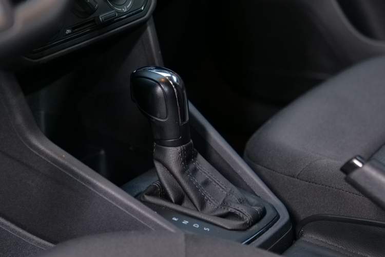 Used Volkswagen Jetta 2017 1.5L Automatic Fashion Model
