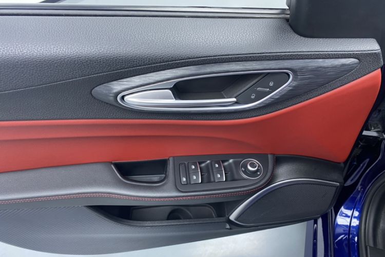 Used Alfa Romeo Giulia 2020 2.0T 280HP Luxury Edition
