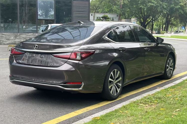 Used Lexus ES 2020 200 Excellence Edition Exterior 7