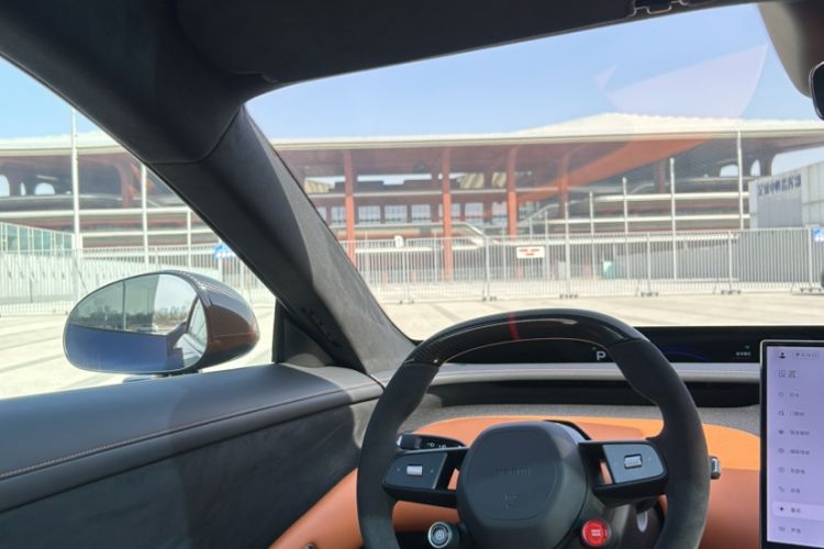 Used Xiaomi Auto YU7 2025 Ultra-Long Range High-Performance All-Wheel-Drive Max Edition