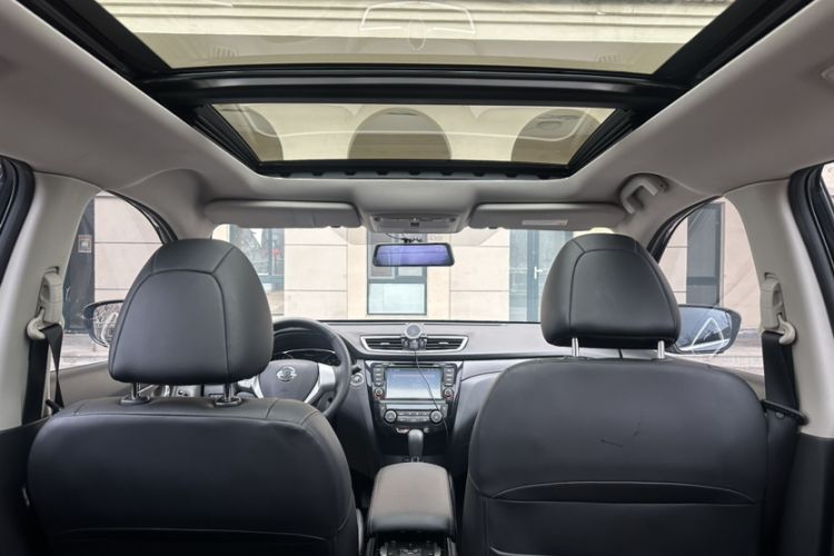 Used Nissan X-Trail 2015 2.0L CVT Comfort MAX Edition 2WD