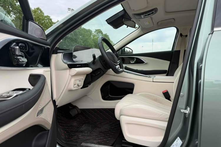 Used EXEED Lingyun 2024 300T Two-Wheel Drive Starlight Edition