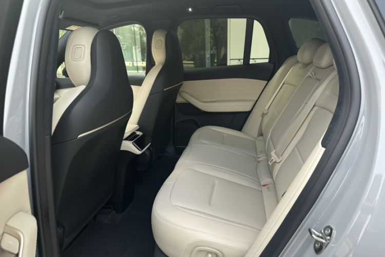 Used Nio ES6 2024 75 kWh
