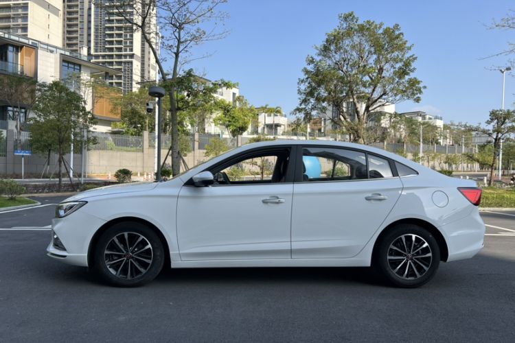 Used Roewe i5 2020 1.5L Automatic 4G Connect Luxury Flagship Edition Exterior 7