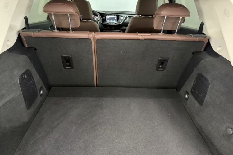 Used Buick Envision 2018 20T Two-Wheel Drive Luxury Model
