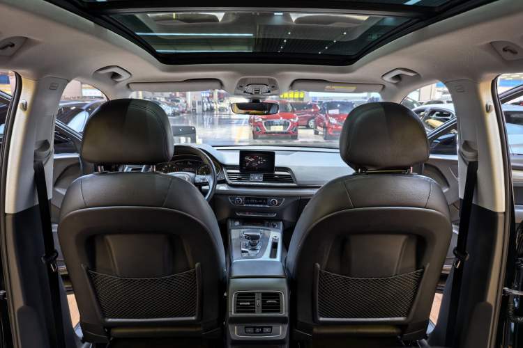 Used Audi Q5L 2018 40 TFSI Prestige Edition China VI Emission Standard
