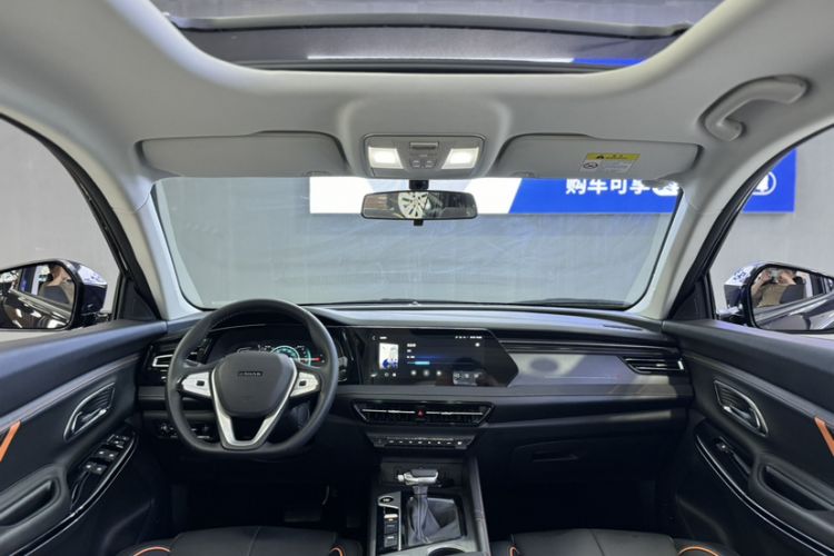 Used CHANGAN OSHAN X7 PLUS 2022 1.5T Blue Whale Edition Automatic Prestige Version Headliner