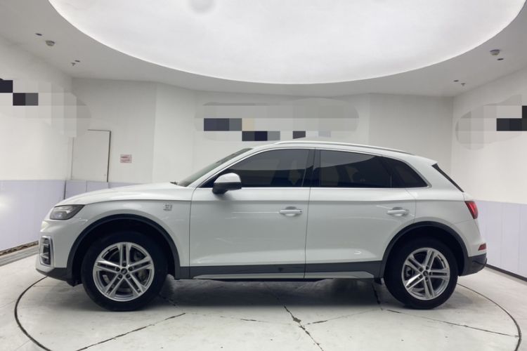 Used Audi Q5L 2022 40T Fashionable and Elegant Model
