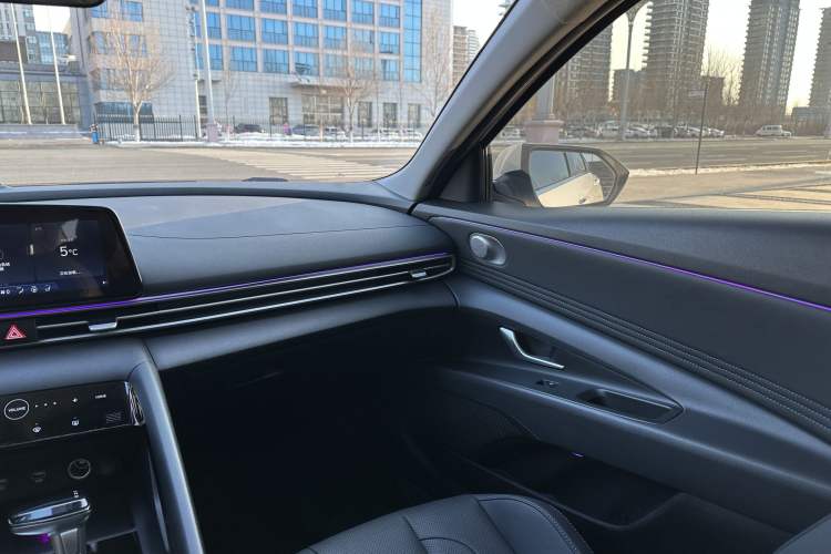 Used Hyundai Elantra 2021 1.5L CVT LUX Prestige Edition