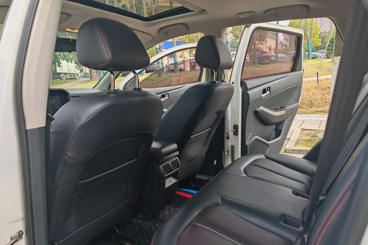 Used Venucia T70 2019 2.0L CVT Enjoy Edition China V Standard
