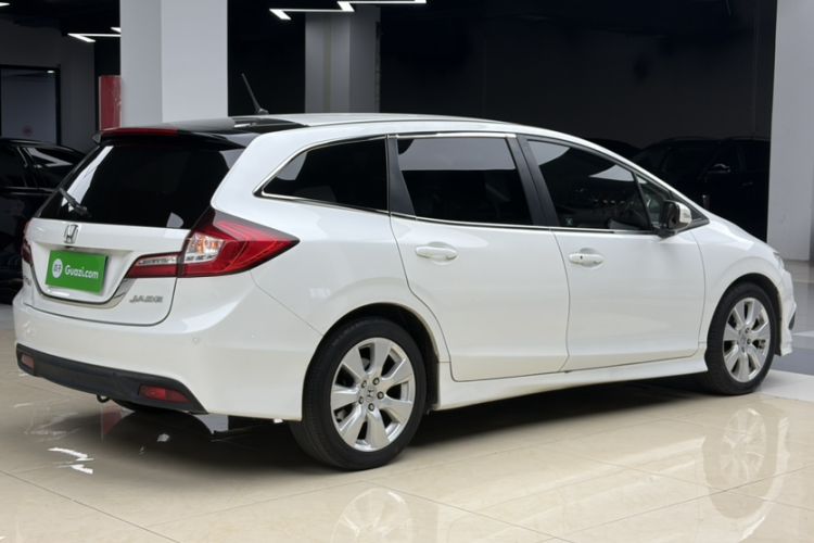 Used Honda Jade 2016 1.8L Automatic Comfort Elite Version 5 Seats
