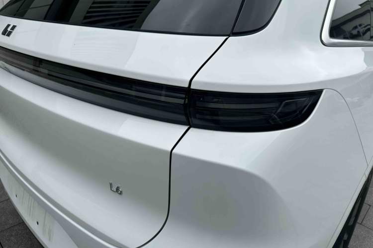 Used Li Auto L6 2024 Max Exterior 6