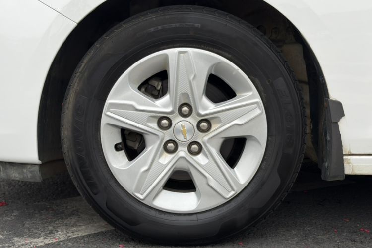 Used Chevrolet Cavalier 2018 320 Automatic Enjoyment Sunroof Edition Exterior 3