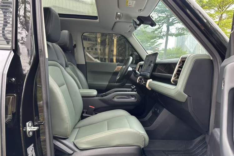 Used iCAR 03 2024 401km Two-Wheel Drive Executive Edition Interior 5