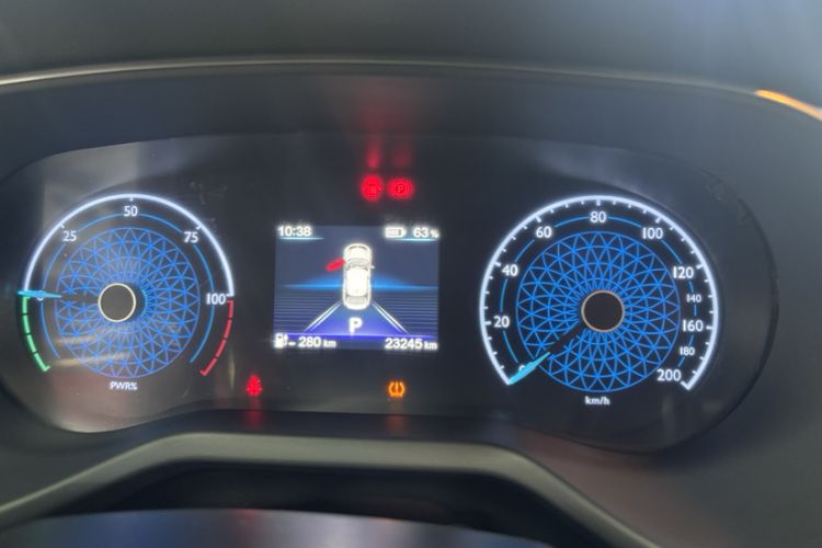 Used Hongqi E-QM5 2022 431 km Charge & Enjoy Edition
