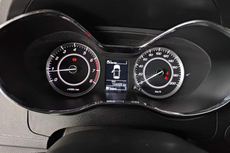 Used Baojun 560 2015 1.8L Manual Elite Edition
