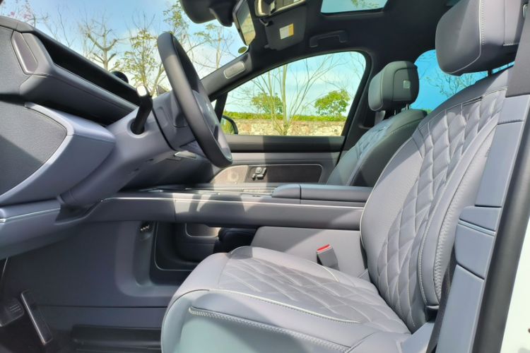 Used Nio ES8 2026 Model 6-seat Executive Signature Edition Interior 3