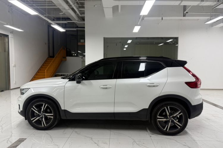 Used Volvo XC40 2020 T4 Four-Wheel Drive Smart & Sporty Edition