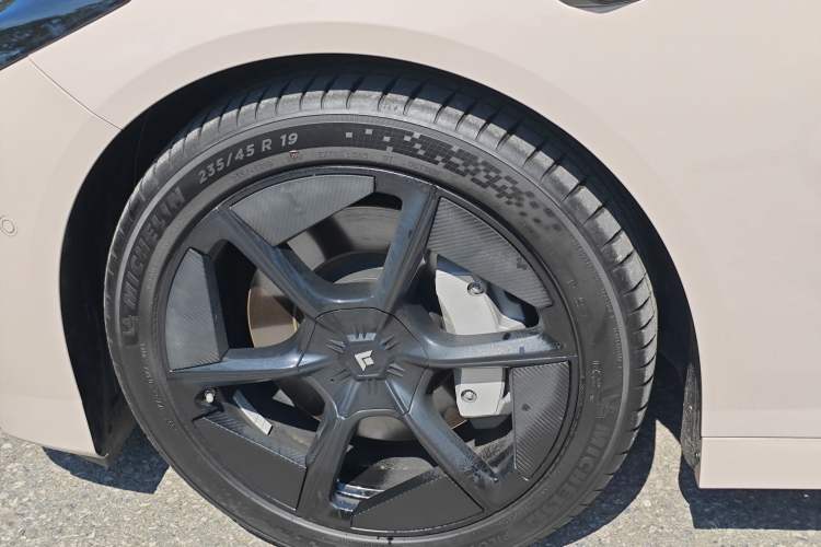 Used Hyptec GT 2024 Global Model 710 Ultra-High-Voltage LiDAR Edition
