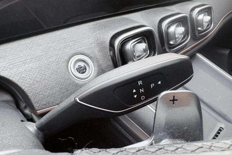 Used Chery Tiggo 9 2023 2.0T Dual-Clutch Two-Wheel Drive Prestige Version 5 Seats
