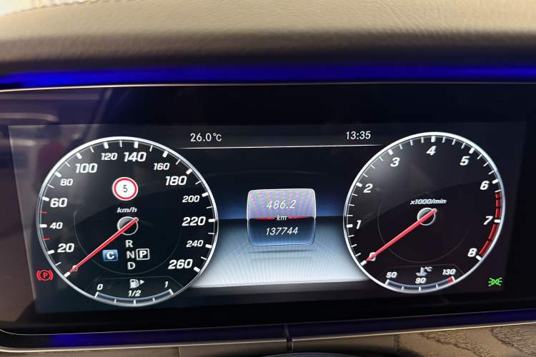 Used Mercedes-Benz E-Class 2016 E 300 L Sporty and Stylish Model