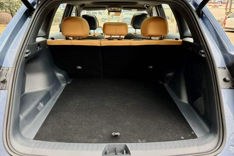 Used Geely Galaxy Galaxy Xingjian 7 EM-i 2025 120km Flagship Edition
