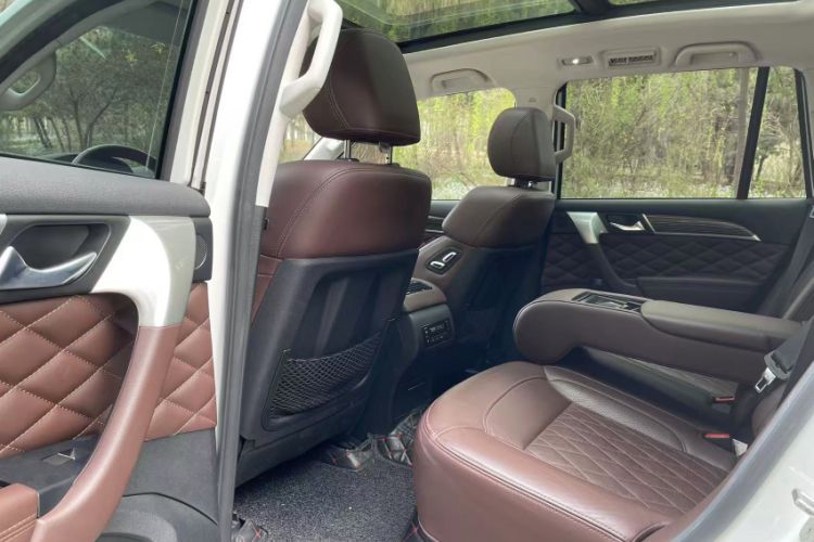 Used Haval H9 2020 2.0T Gasoline 4WD Premium Edition 5 Seats Interior 4