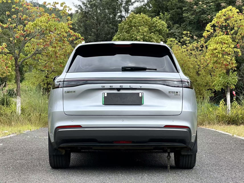 Geely Galaxy Xingjian 7 EM-i 2025 120km Navigator Edition — снимка 15