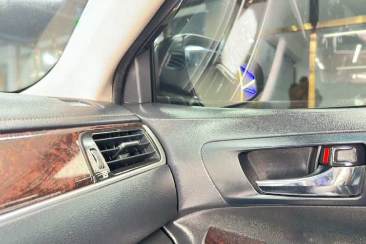 Used Toyota Camry 2016 2.0G 10th Anniversary Leading Edition
