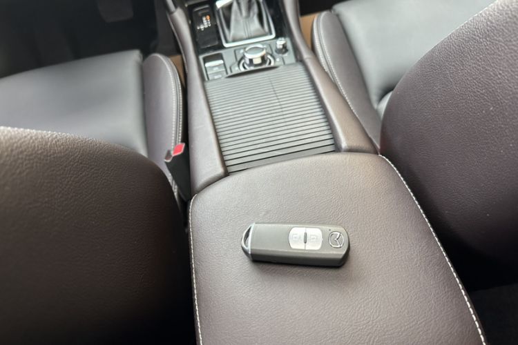 Used Mazda CX-4 2018 2.0L Automatic Two-Wheel Drive Blue Sky Leading Edition China V Standard
