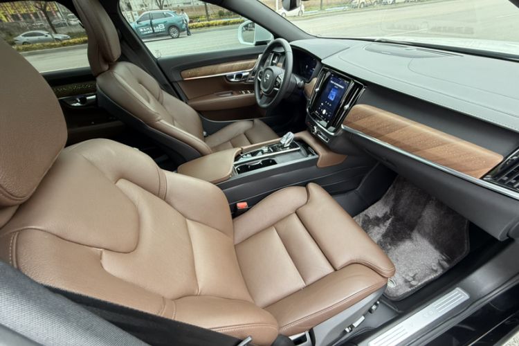 Used Volvo S90 2025 B5 Zhiyuan Luxury Edition