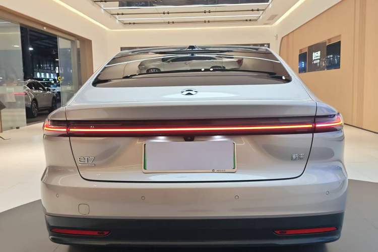 Used Nio ET7 2024 75 kWh Executive Edition Exterior 5