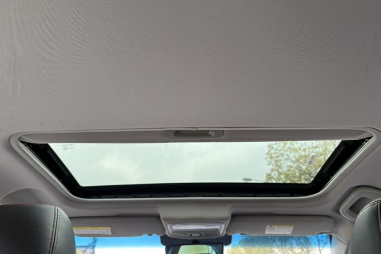 Used Geely Auto Vision 2016 1.5L Manual Happiness Edition Headliner