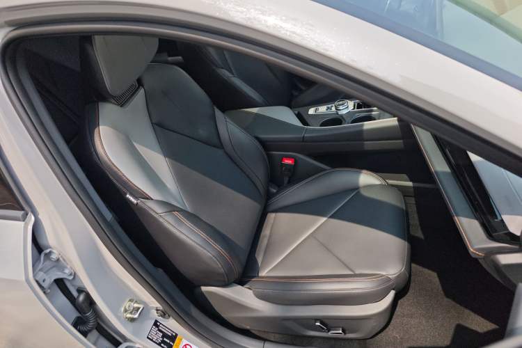 Used CHANGAN UNI-V 2022 1.5T Prestige Version Right Front Seat