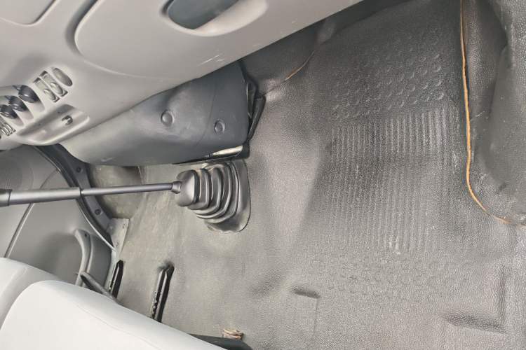 Used Ford Classic Transit 2013 2.8T Facelifted Diesel Van - Short Wheelbase Mid-Roof Model JX493ZLQ4