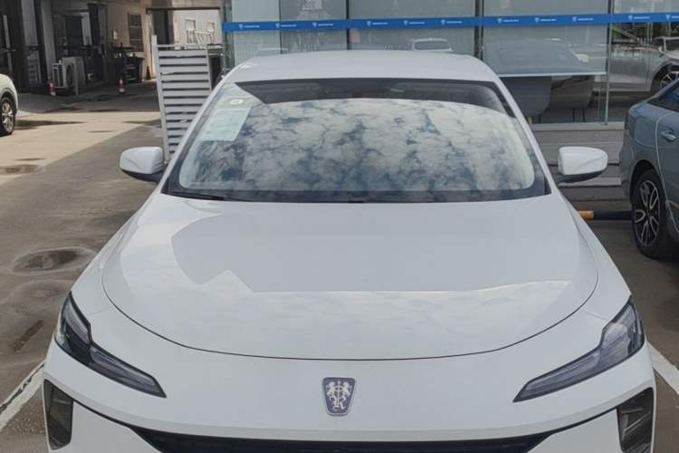 Used Roewe Roewe E6 2025 Model 520km Commuter Version