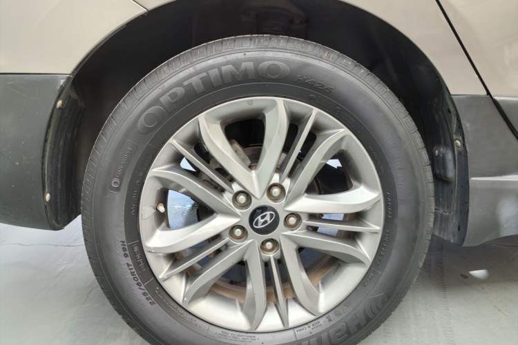 Used Hyundai ix35 2013 2.0L Automatic Two-Wheel Drive Smart GLS China IV Standard