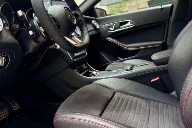 Used Mercedes-Benz CLA 2017 CLA 220 4MATIC
