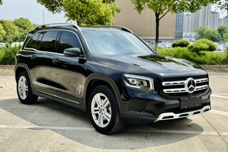 Used Mercedes-Benz GLB 2022 Second Facelift GLB 200 Fashion Edition Exterior 8