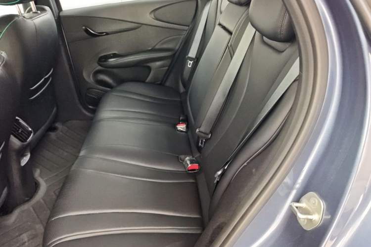 Used BYD Dolphin 2025 Intelligent Driving Version 410 km Fashion Edition Interior 7