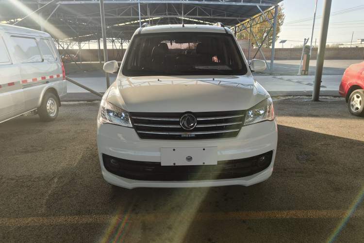 Used Dongfeng Fengon 330 2019 1.5L 330S Manual Comfort Version China VI Standard
