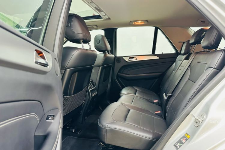 Used Mercedes-Benz M-Class 2015 ML 320 4MATIC