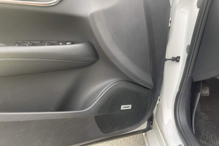 Used Cadillac ATS-L 2017 28T Tech Edition Interior 12