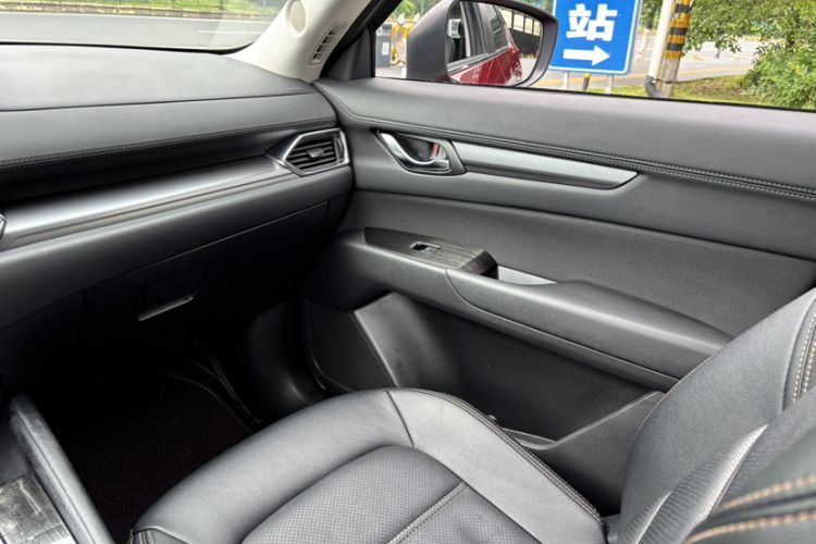Used Mazda CX-5 2017 2.0L Automatic 2WD ZhiShang Trim China V Standard
