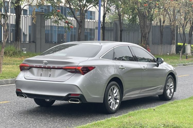 Used Toyota Avalon 2019 2.0L Luxury Edition China VI Standard Exterior 8
