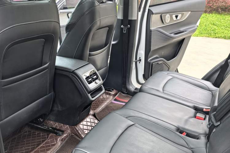 Used Chery Tiggo 8 PRO 2022 290T Two-Wheel Drive Sky Dome Edition 7 Seats