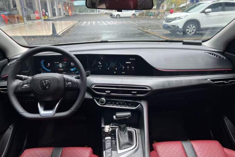 Used Changan Eado 2021 PLUS Blue Whale NE 1.4T GDI DCT Prestige Model
