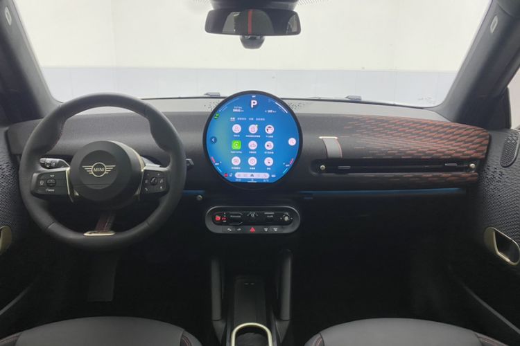 Used MINI Electric COOPER 2024 452km COOPER SE Racing Driver Interior 1