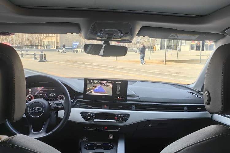 Used Audi A4L 2020 40 TFSI Luxury Dynamic Model
